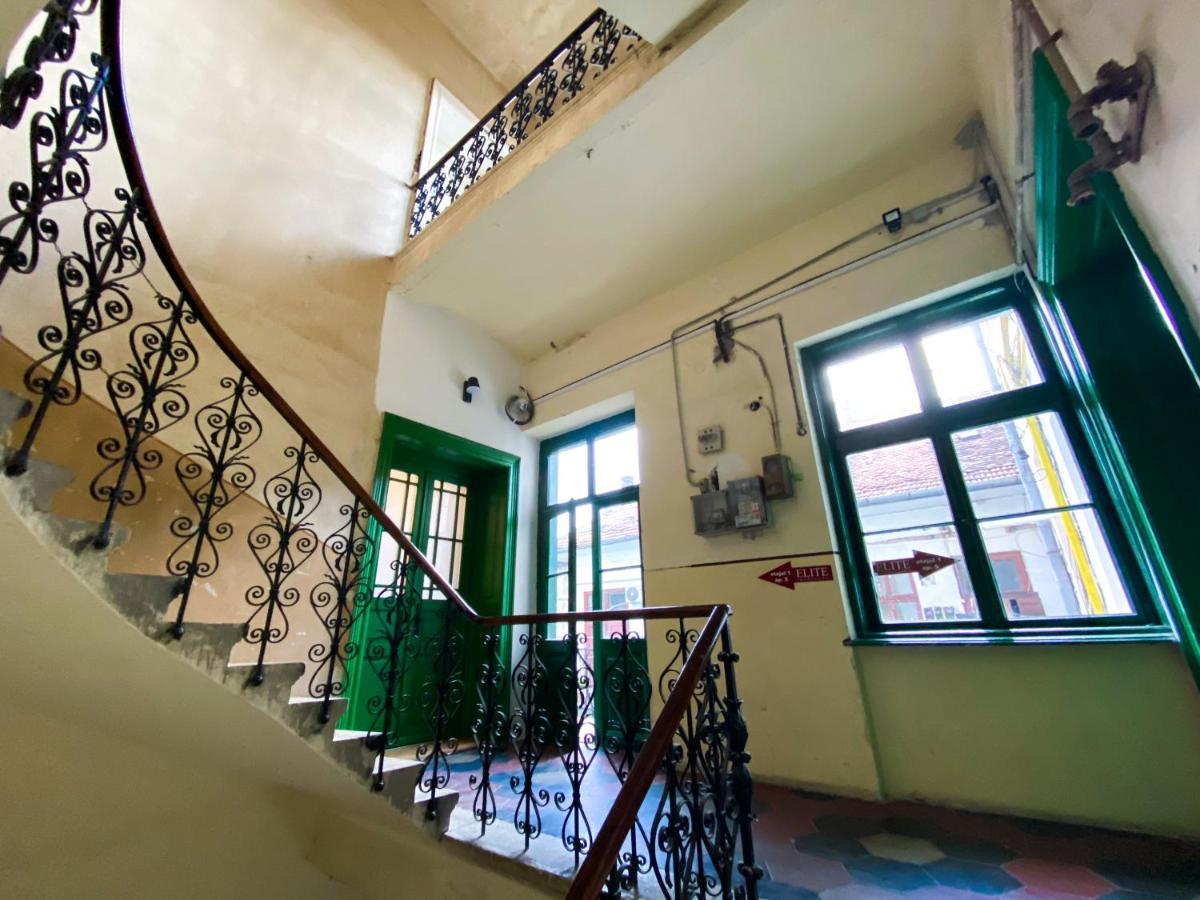 Cluj Aparthotel Exteriör bild