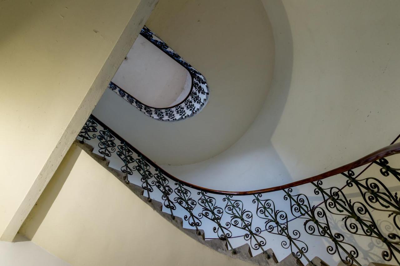 Cluj Aparthotel Exteriör bild